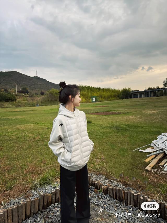 Model Descente Lightweight 2024 Autumn/Winter New Arrival! 90% New National Stan