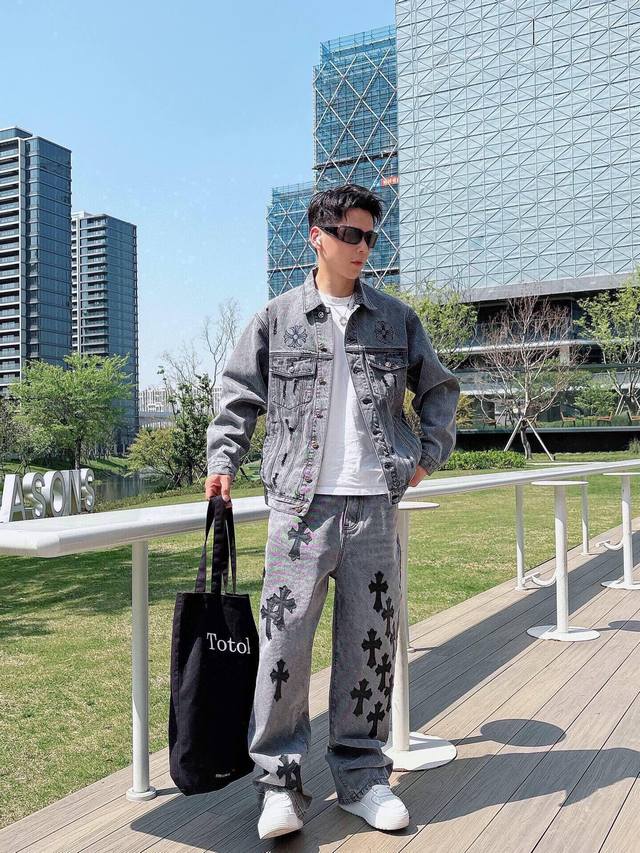 This Crocodile denim distressed wash jacket has a very high order rate. It featu