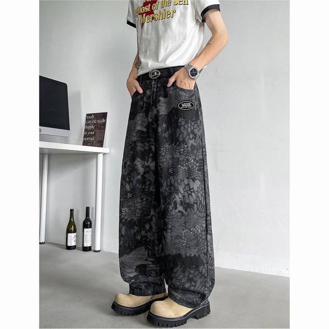 Vans Overseas Version American Retro Hip Hop Snakeskin Straight Leg Jeans Casual Vans Overseas Version American Retro Hip Hop Snakeskin Straight Leg Jeans Casual