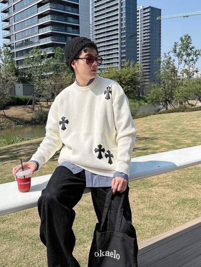 Ch Chrome Hearts, High-End Customization! Chunky Knit Crew Neck Sweater with Lea