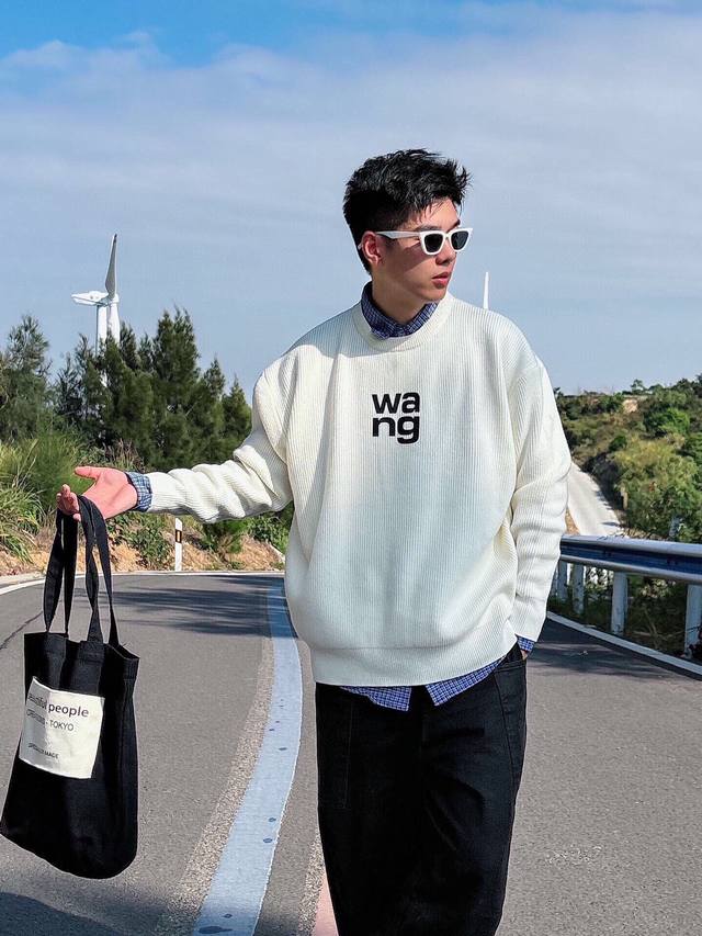 New Arrival Wang 3D Engraved Lettering Pullover Crew Neck Sweater Custom knitted