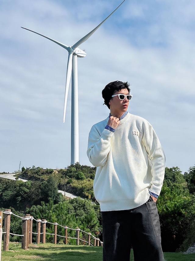 Min Min New Arrival Letter Pullover Crew Neck Sweater Custom knitted fabric with