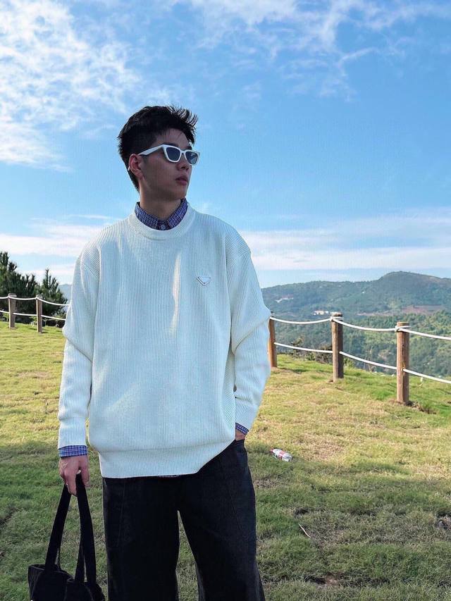 Prada Triangle Logo Long-Sleeve Sweater (Ddd) High-end custom sweater, especiall