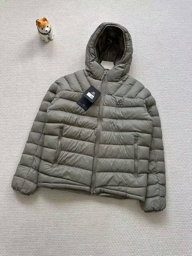 Order No. 10293. A personal favorite of the shop owner! A lightweight and warm p