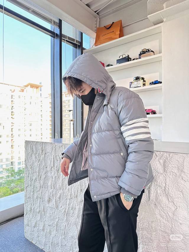 Thombrowne Classic Four-Stripe Baseball Collar Hooded Warm White Duck Down Casua