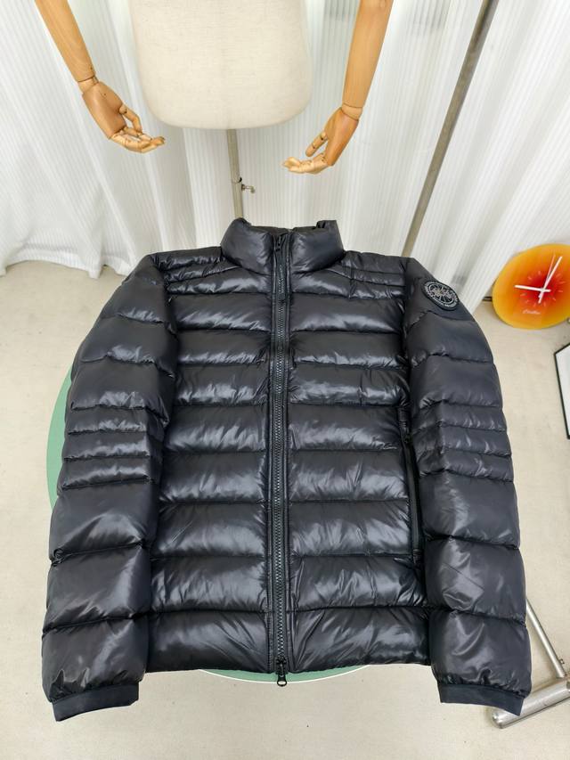 2228M High-Version Canada Goose Crofton Down Jacket. This down jacket is suitabl