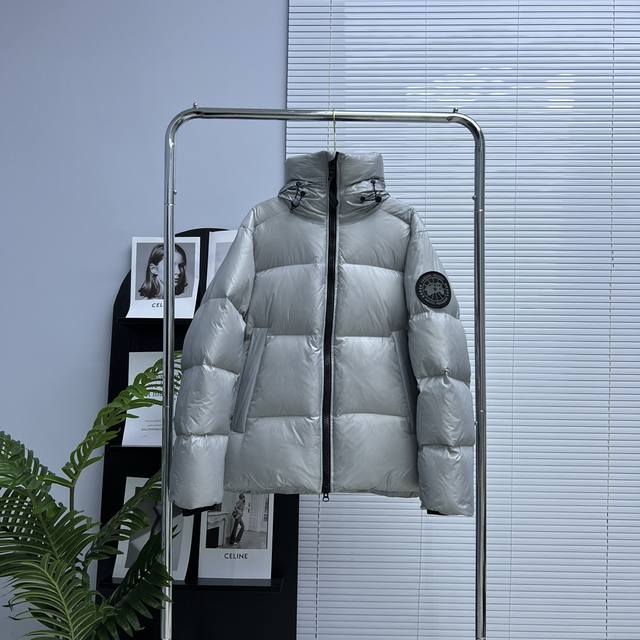 Canada Goose 2026 Limited Edition Crofton Puff Down Jacket. Pure 95% white duck