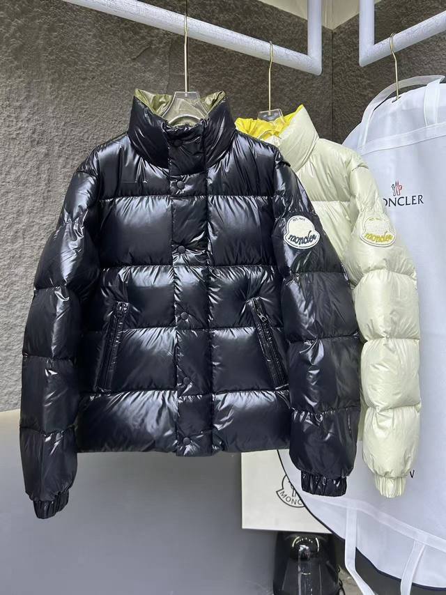 Moncler Triti Down Jacket, unisex style, 1952 logo. Made from functional glossy