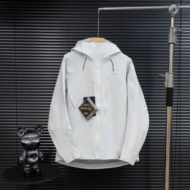 Top-tier Arc'teryx Alpha Series Sv 7th Generation Gore-Tex Pro Embroidered Logo