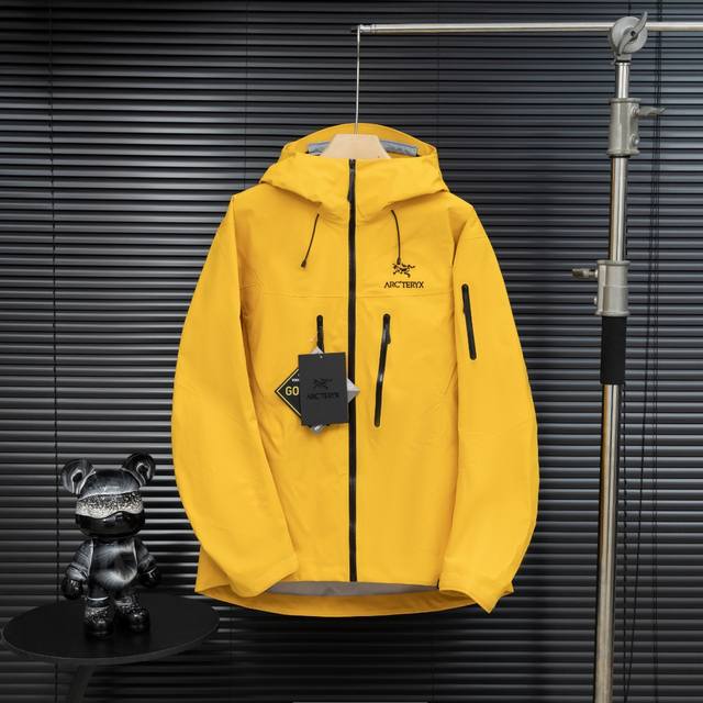 Top-tier Arc'teryx Alpha Series Sv 7th Generation Gore-Tex Pro Embroidered Logo