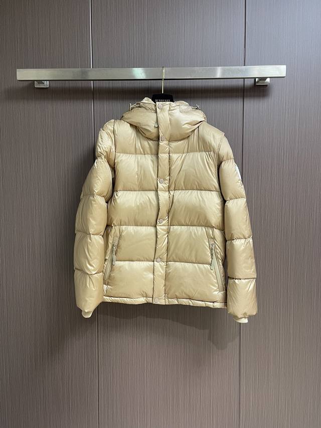 Burberry Detachable Sleeve Hooded Down Jacket, New Autumn/Winter Style, Zhou Don