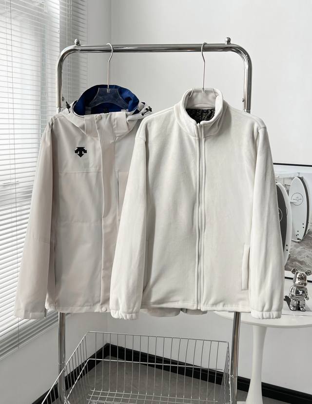 7701# Descente 24Ss 3-in-1 Waterproof Jacket! Unisex! Every color is a classic,