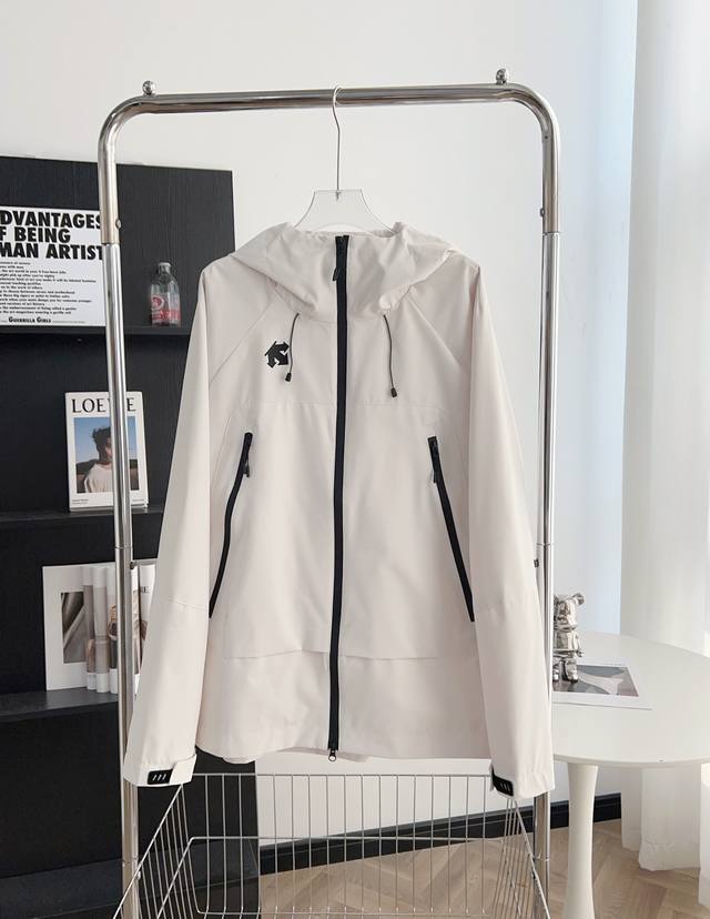 9911# Descente Outdoor Windproof and Waterproof Half-Zip Casual Jacket, a functi