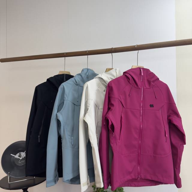 Kolon Sport Men's Softshell Jacket (GTX Waterproof, Windproof, Durable, Outdoor