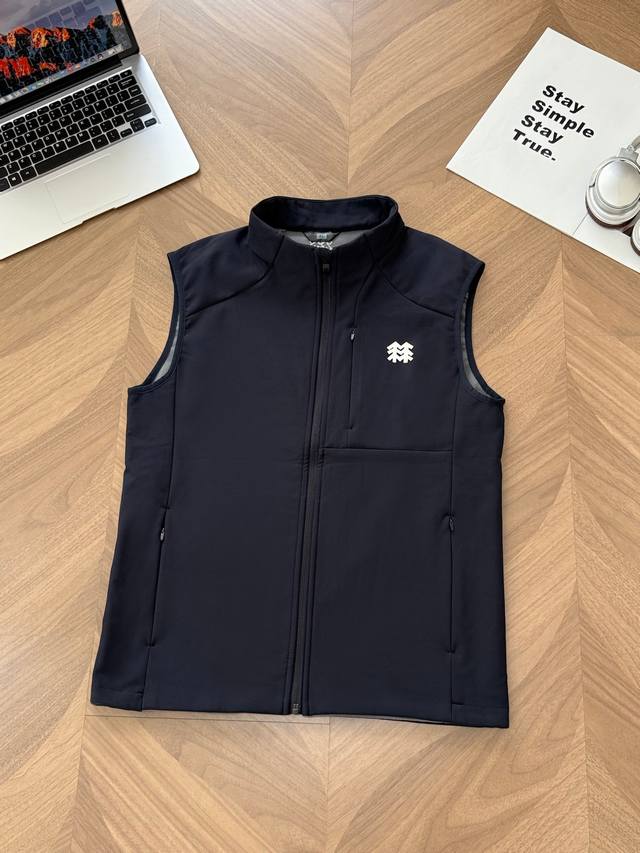 9970# Kolon Sport Couple Outdoor Sports and Casual Vest! Classic, simple, and ve