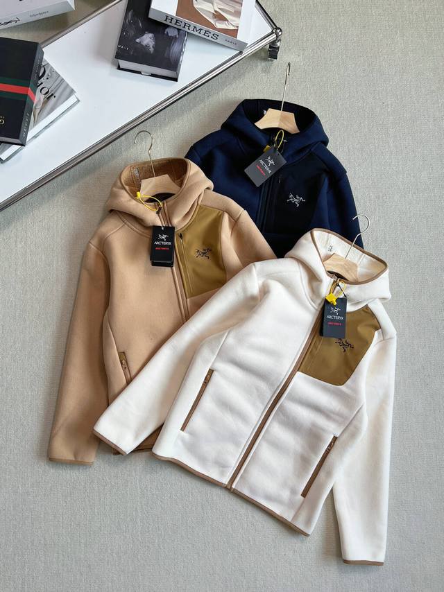 Arc'teryx Fall/Winter Couple's Thick Fleece Hooded Jacket, a rare find from Ddd