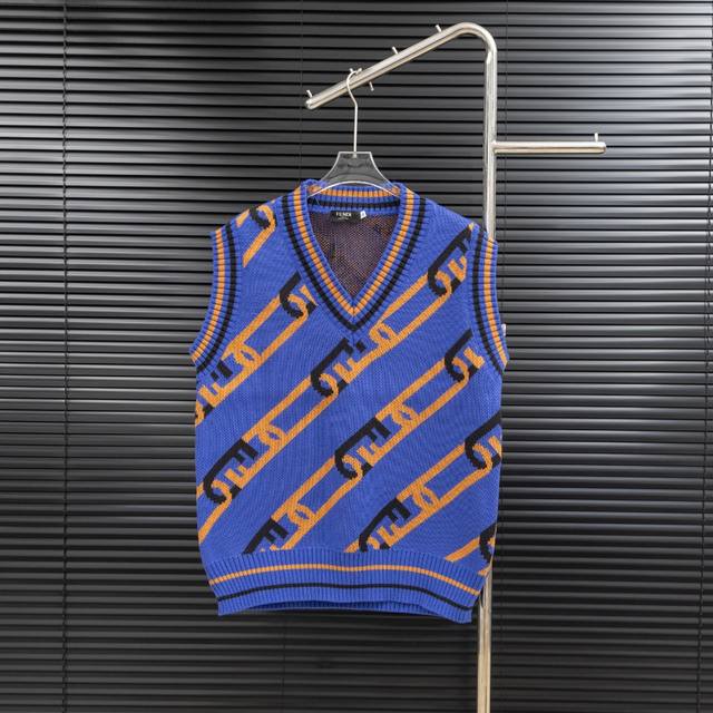 Style: Fendi Snap Knit Wool Vest Sizes: S-XL Fabric: Wool Blend Accessories: Ful