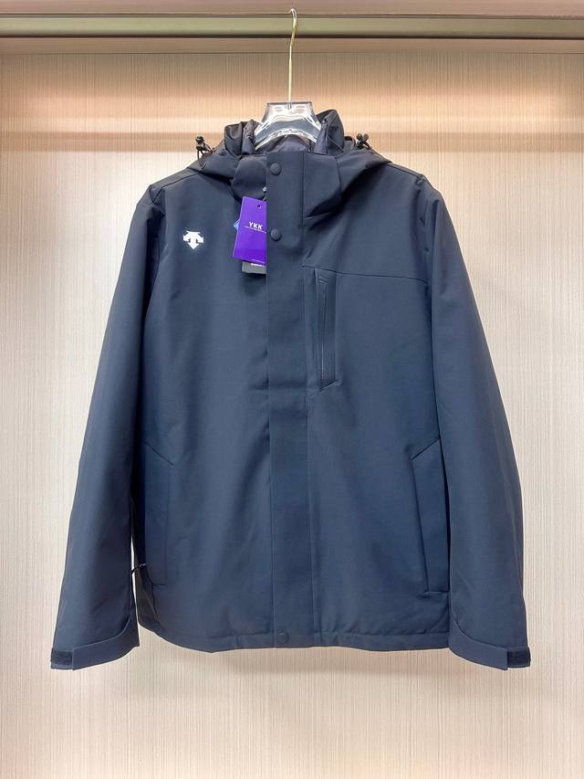 Unbeatable quality, 90% white duck down, anti-static, top-grade waterproof, genu