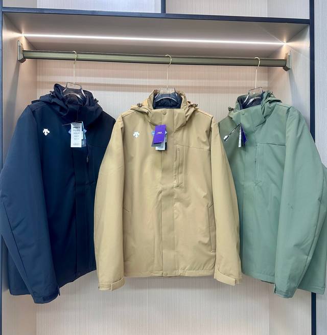 Unbeatable supply control, quality meets standards, 90% white duck down, anti-st