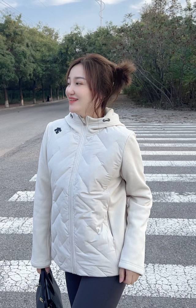 90% Duck Down Graphene Hot Selling Item 24 Winter Training Sports Women's Patch