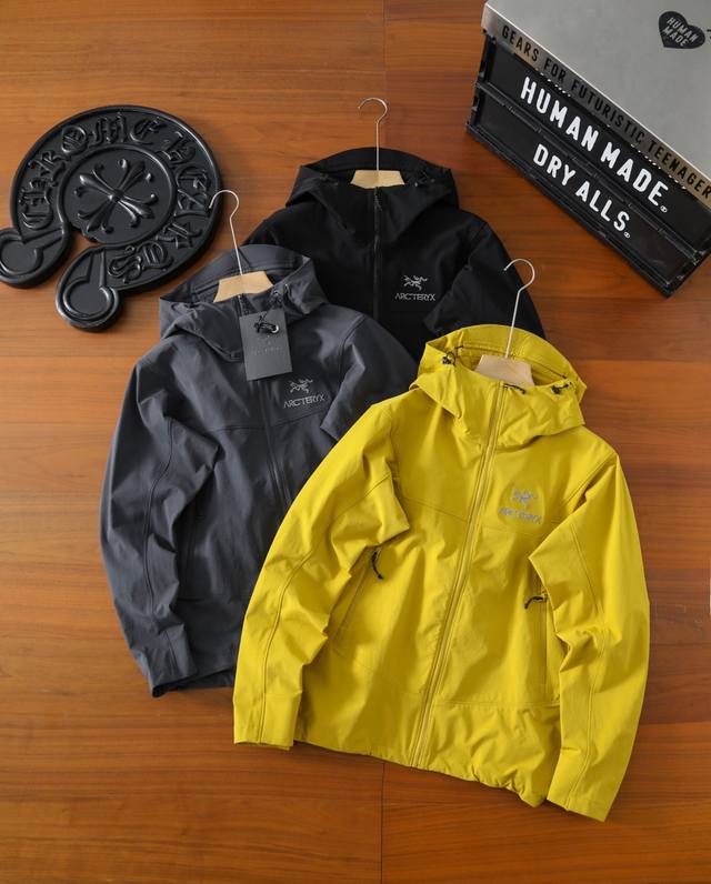 Supply Control Brand: Arc'teryx Size: SML-XL-XL Color: Mustard Yellow-Grey-Black