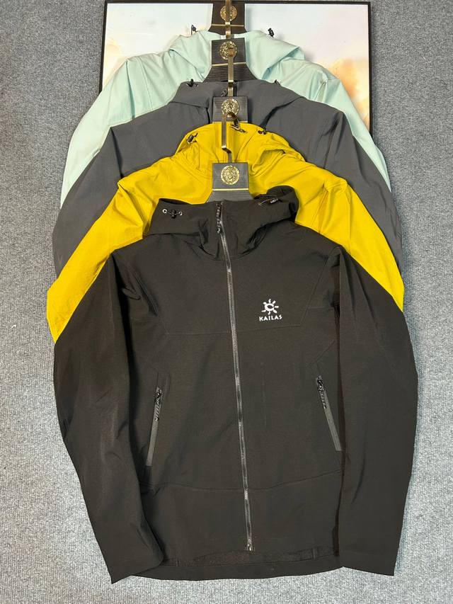 Kailas Men's High-Quality Windproof and Waterproof Outdoor Casual Sports Softshe