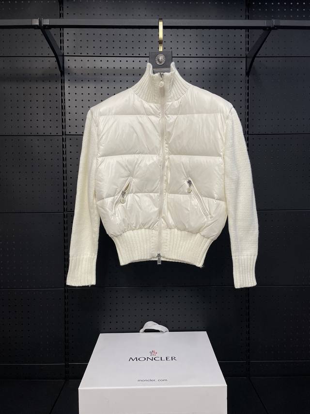 Highly recommend the 2023 Autumn/Winter Monc* new spliced wool knit sleeve stand