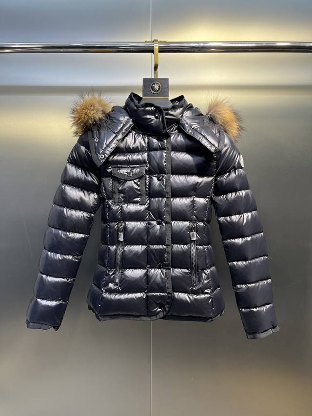Moncler Armoise Short Slim Fit Women's Down Jacket, Extra Large Fox Fur, Importe