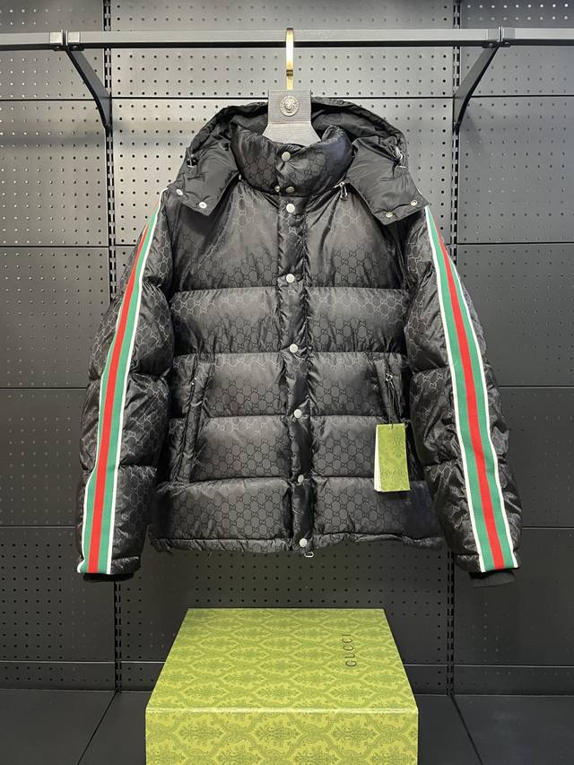 Gucci down jacket, stylish double G color-blocked patchwork webbing down jacket.