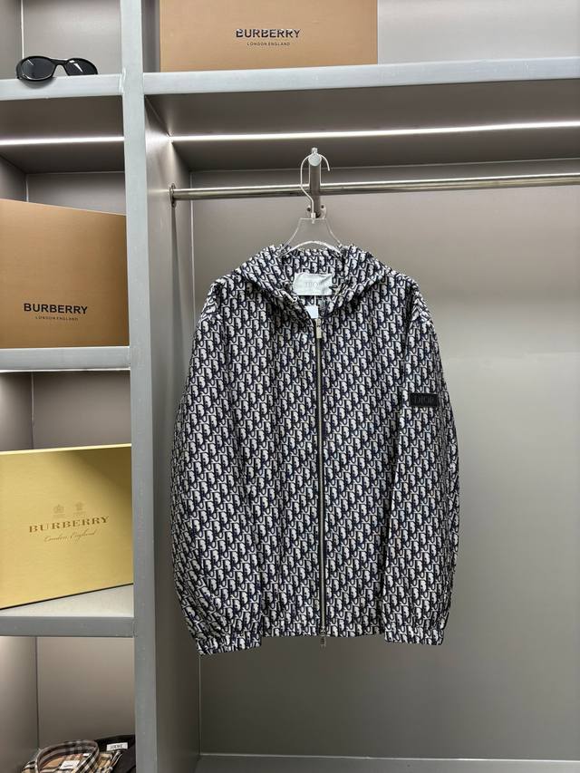 Dior Classic Letter Jacquard Hooded Lightweight Cotton Jacket. This hooded jacke