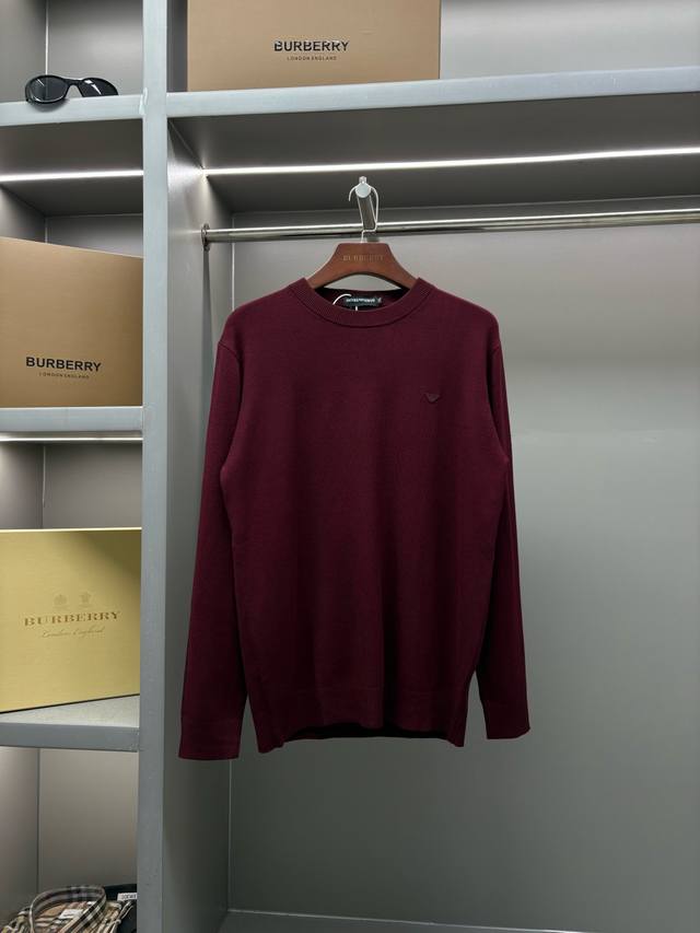 Armani New Sweater. Made with custom-made natural medium-thick imported wool yar
