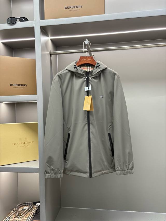 Burberry New Horse Embroidery Thin Cotton Jacket. Original fabric and accessorie