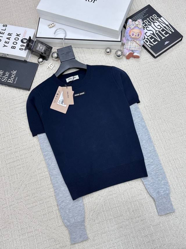 Autumn/Winter New Style Faux Two-Piece Round Neck Long Sleeve Design with Logo P