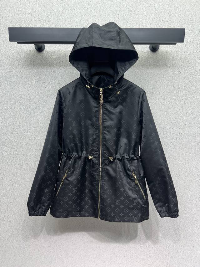 L-brand quilted monogram hooded jacket, chic and stylish, a must-have for everyd