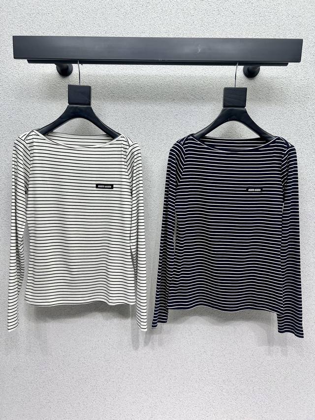 Miu striped top, classic style, delicate and soft texture, a classic and youthfu