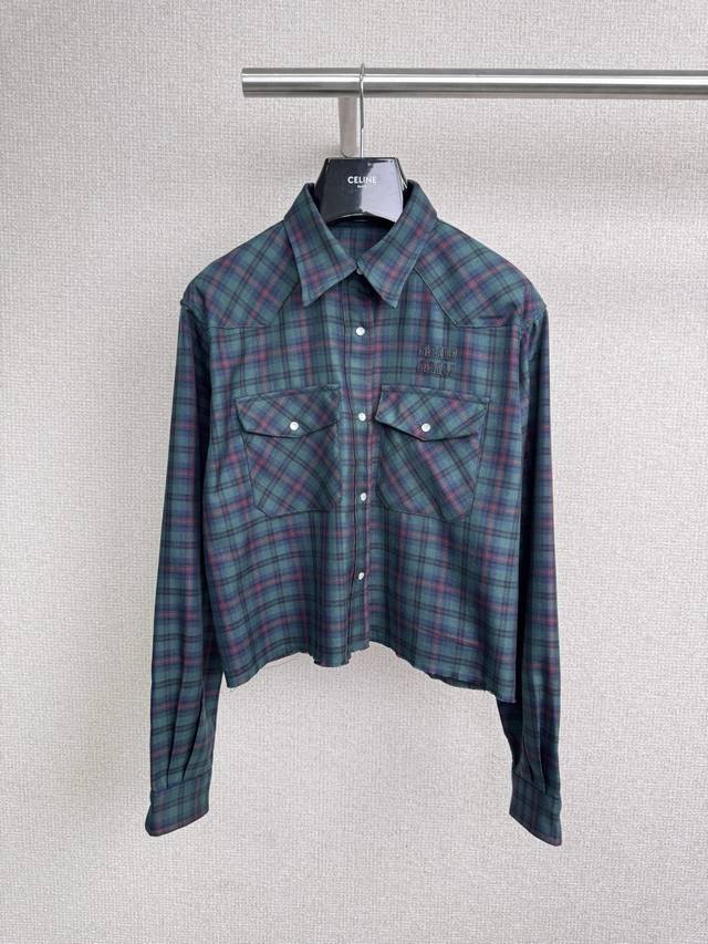 Miumiu 2025 Autumn/Winter New Retro Plaid Short Shirt and Casual Pants Set. The
