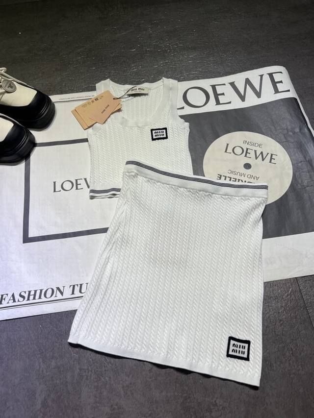 Miumi-* New Set Dress, Yb Custom Knitted Yarn Material, Cool and Breathable Roun