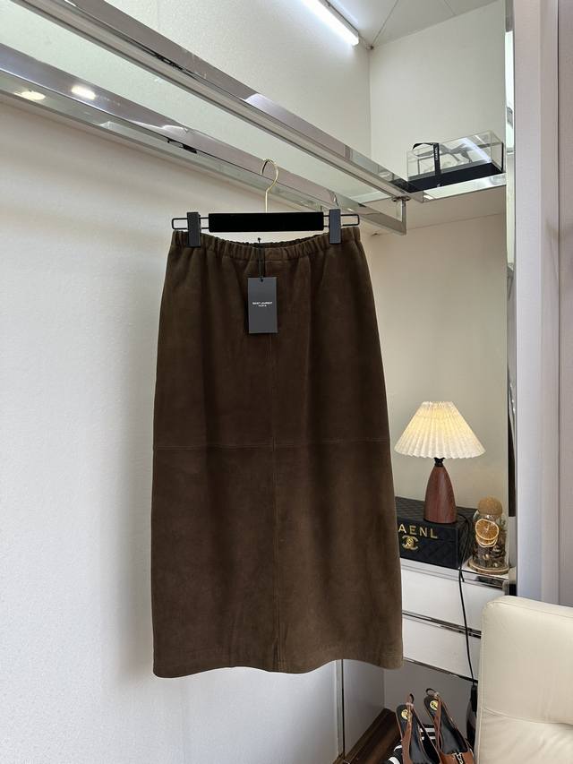 25 D Calling this a timeless wardrobe staple for autumn and winter is no exagger