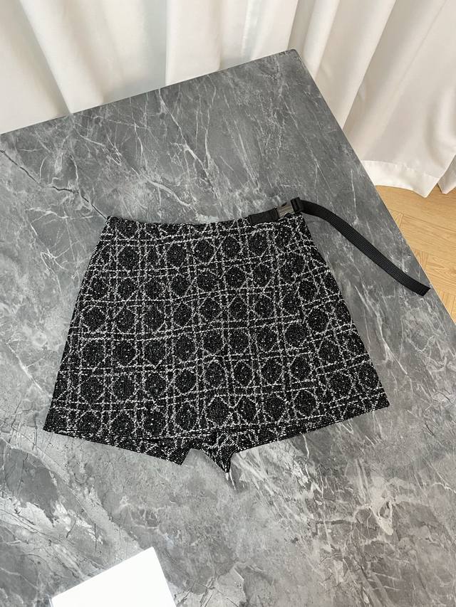 25 New Monogram Pattern Shorts with Belt. These shorts, with their unique monogr
