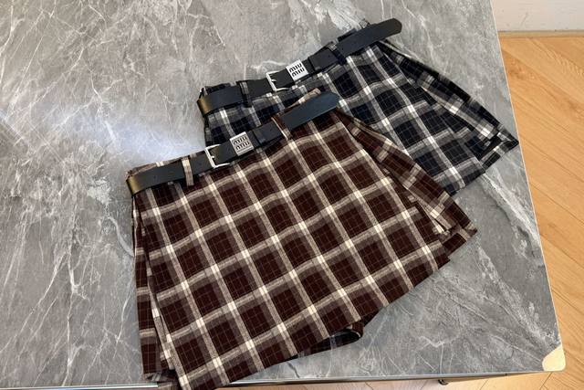 25 New plaid midi skirt, exclusive design with contrasting color belt. Classic m
