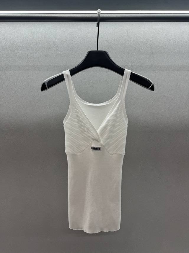 2025 Autumn and Winter Ddd! Miumi*, white tank top, Ddd's top among tank tops, c