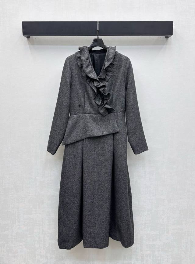 Dio*2025 New Arrival: Detachable Lace Dress, Custom Made with Imported Fine Wool