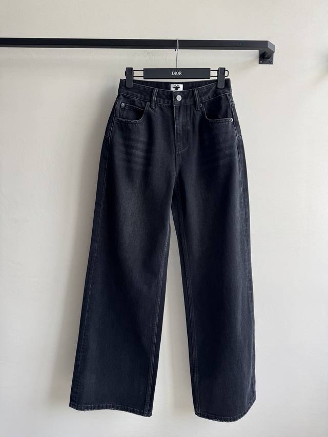 Dio* New Arrival, Casual Straight Leg Jeans, Slimming Fit, Sizes SML. Ddd