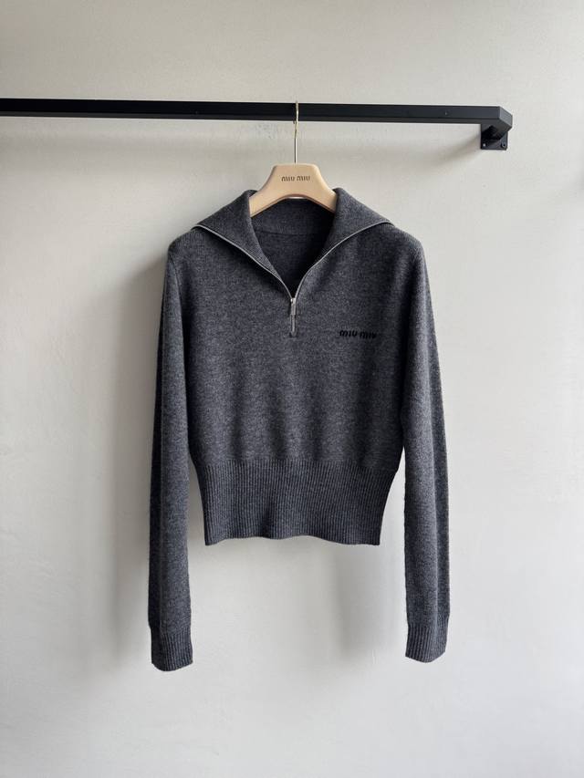 Miumi* 25Fw Autumn/Winter New Slate Grey Cashmere Half-Zip Sweater. Seamlessly k