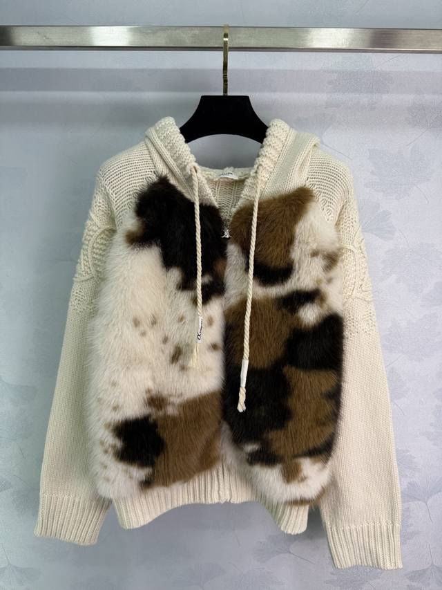 Ce*25 Autumn/Winter New Hooded Knit Cardigan with a cow print fur trim on the ch