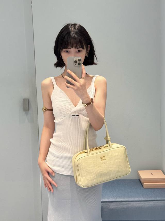 Miumi* 25Ss Spring/Summer New Thin-Shoulder Knit Camisole | Exclusive High-Quali