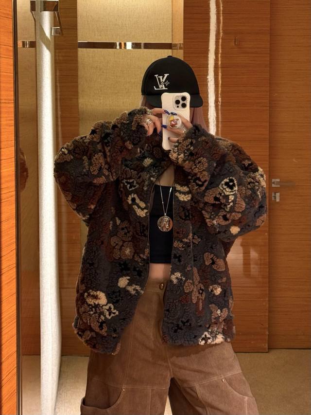 Louisvuitt*N 25Fw Autumn/Winter New Reversible Lambswool Coat | Exclusive Yb Dev