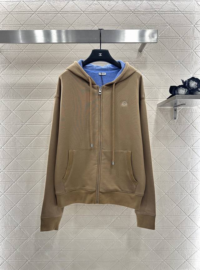 Loew* 2025 New Arrival Color-blocked Hooded Zip-up Jacket. Made of custom Yb twi