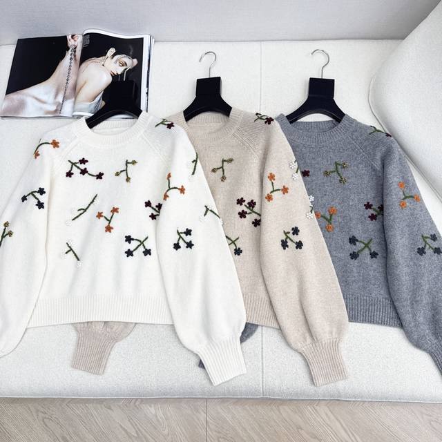 Exclusive Style ~ Es 25Ss Autumn/Winter Newest 3D Flower Decorated Crew Neck Swe