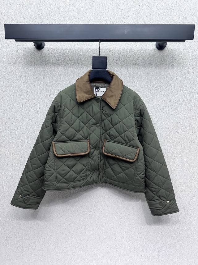 Miu short cotton-padded jacket, understated yet sophisticated, classic design, s